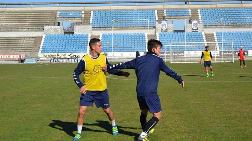 Javi Pérez: «Vengo al Badajoz, un gran club, para disfrutar»