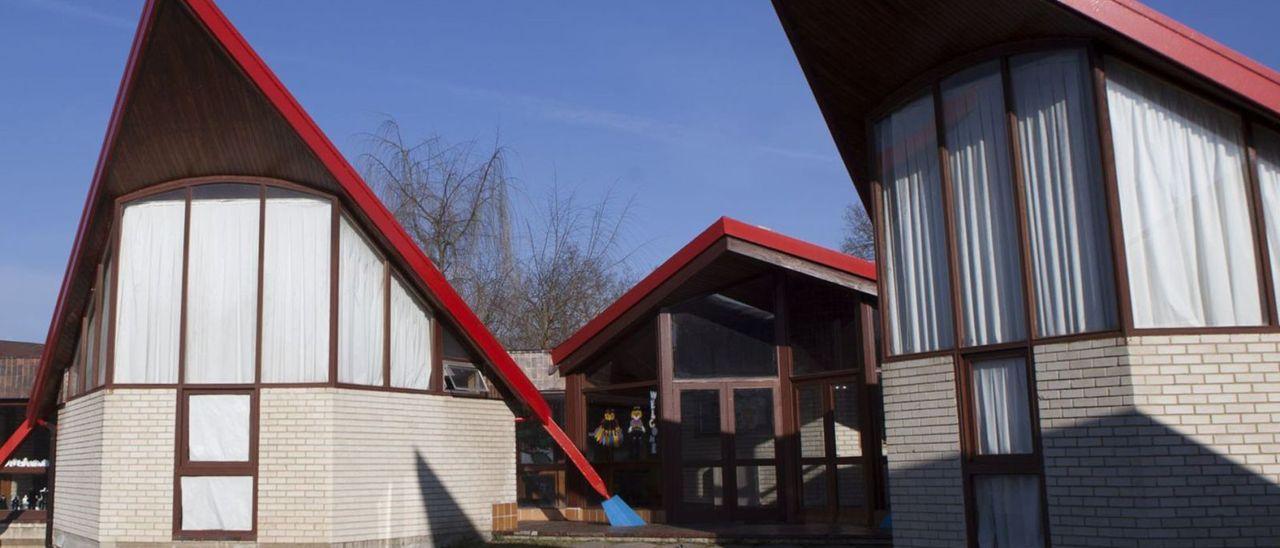 Entrada al aulario de Educación Infantil del Colegio Meres. | LNE