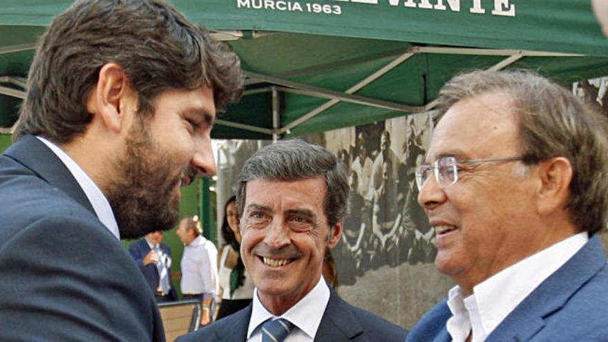 López Miras, Sánchez Solís y Patricio Valverde, en la presentación