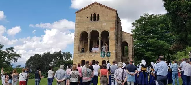El Arzobispado crea una “imagen de marca” para relanzar el Prerrománico asturiano
