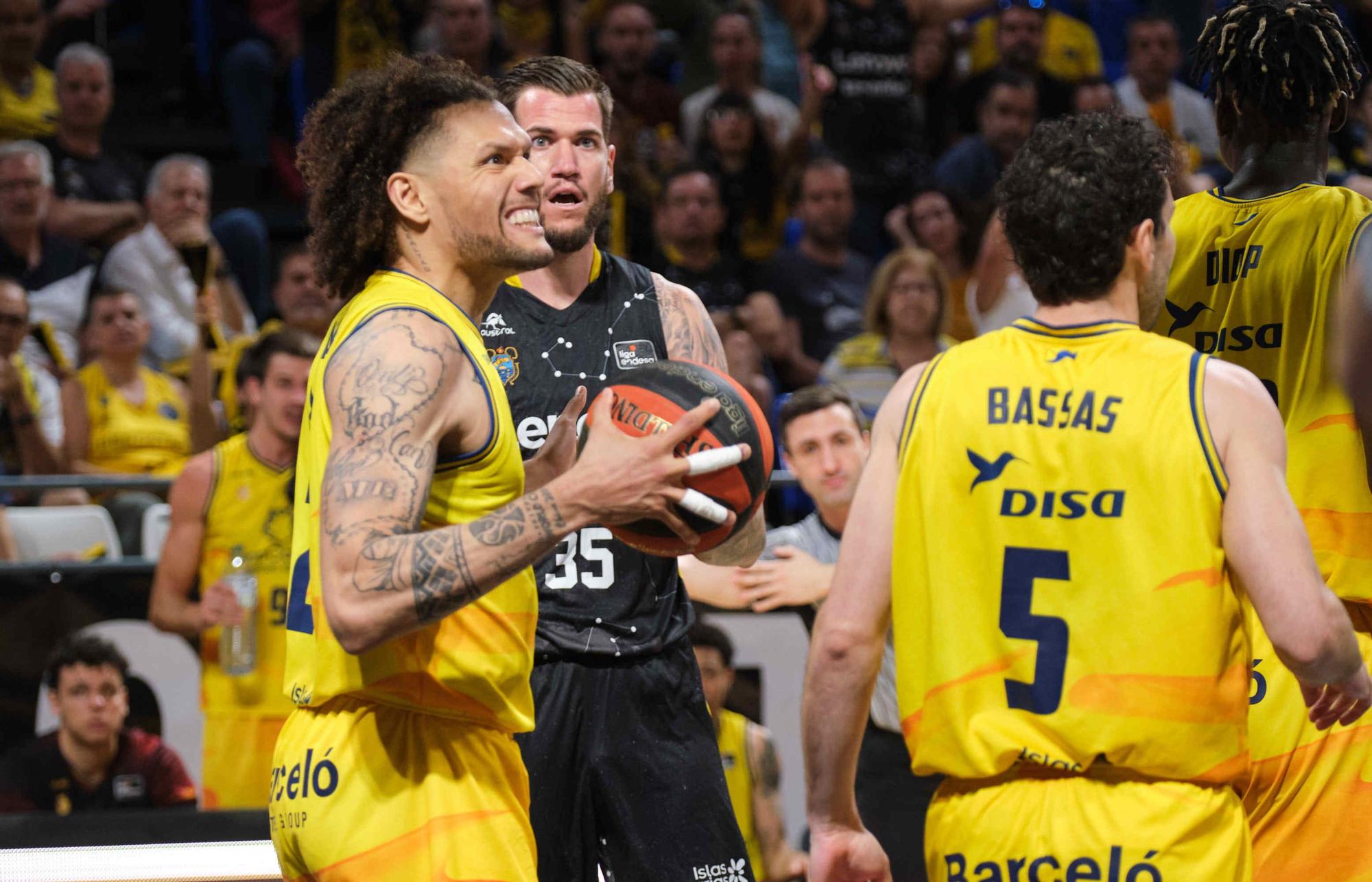 Derbi canario de baloncesto entre el Lenovo Tenerife y el Gran Canaria