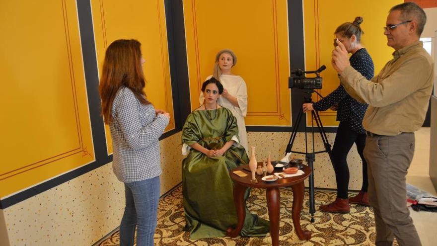 Preparativos de la exposición de «Exclavxs de la Belleza»