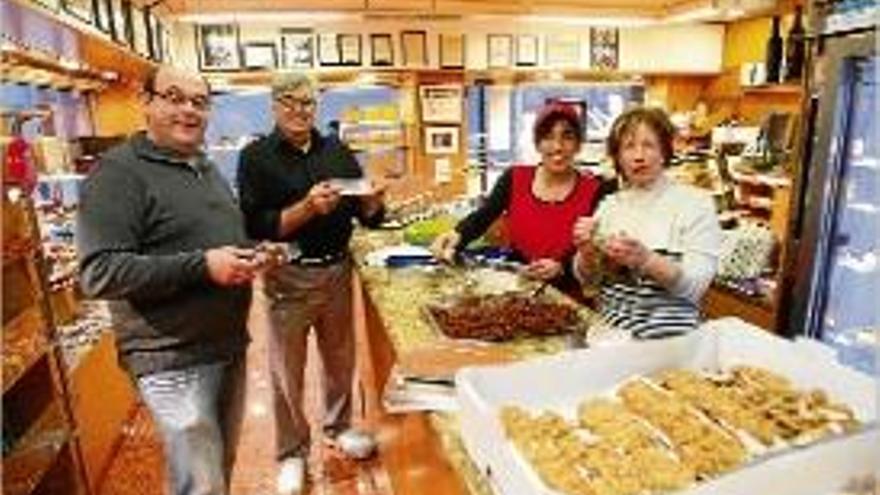 La pastisseria Costabella canvia de propietari després de 40 anys