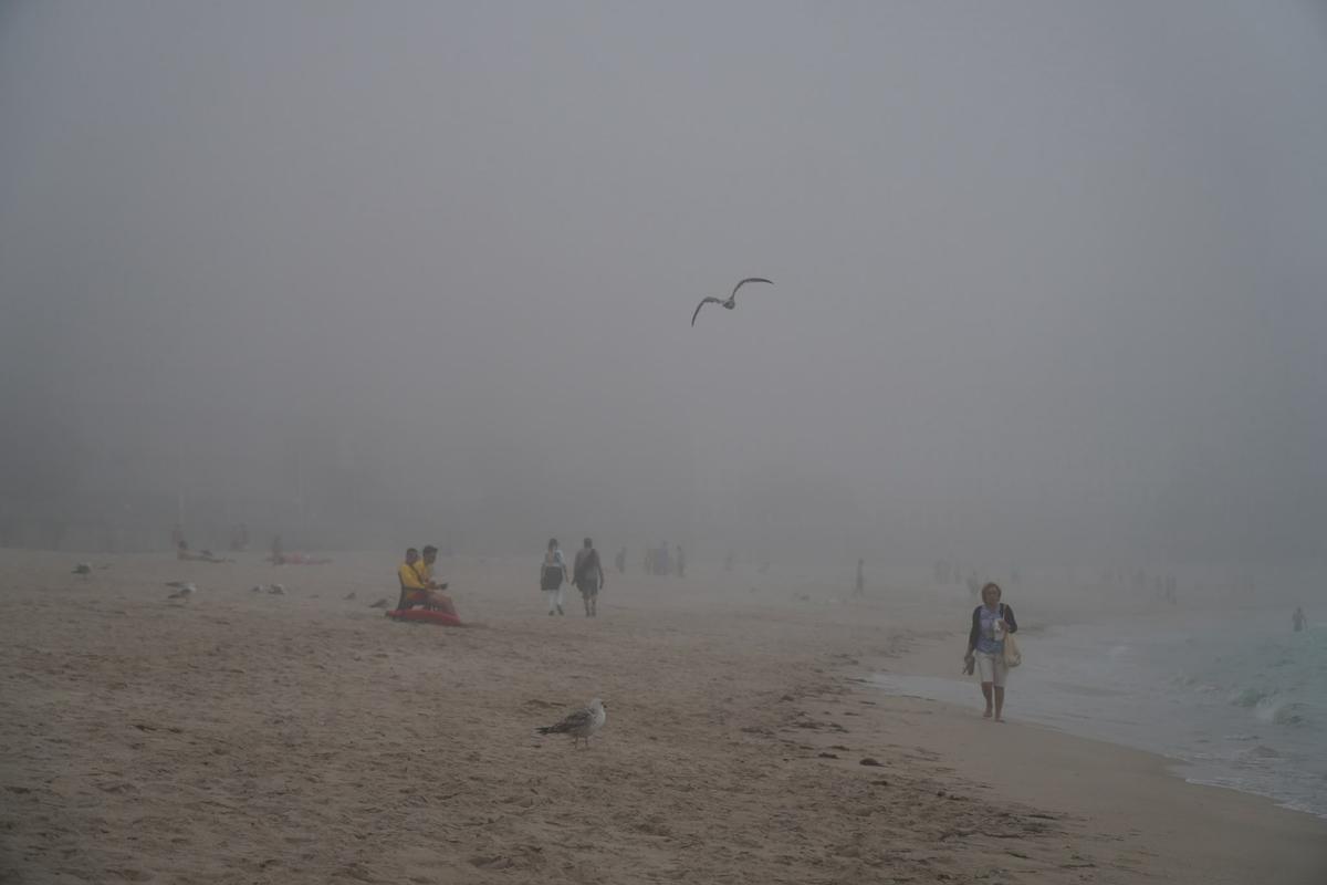 A Coruña quedó sumergida bajo la niebla este lunes A Coruña quedó sumergida bajo la niebla este lunes