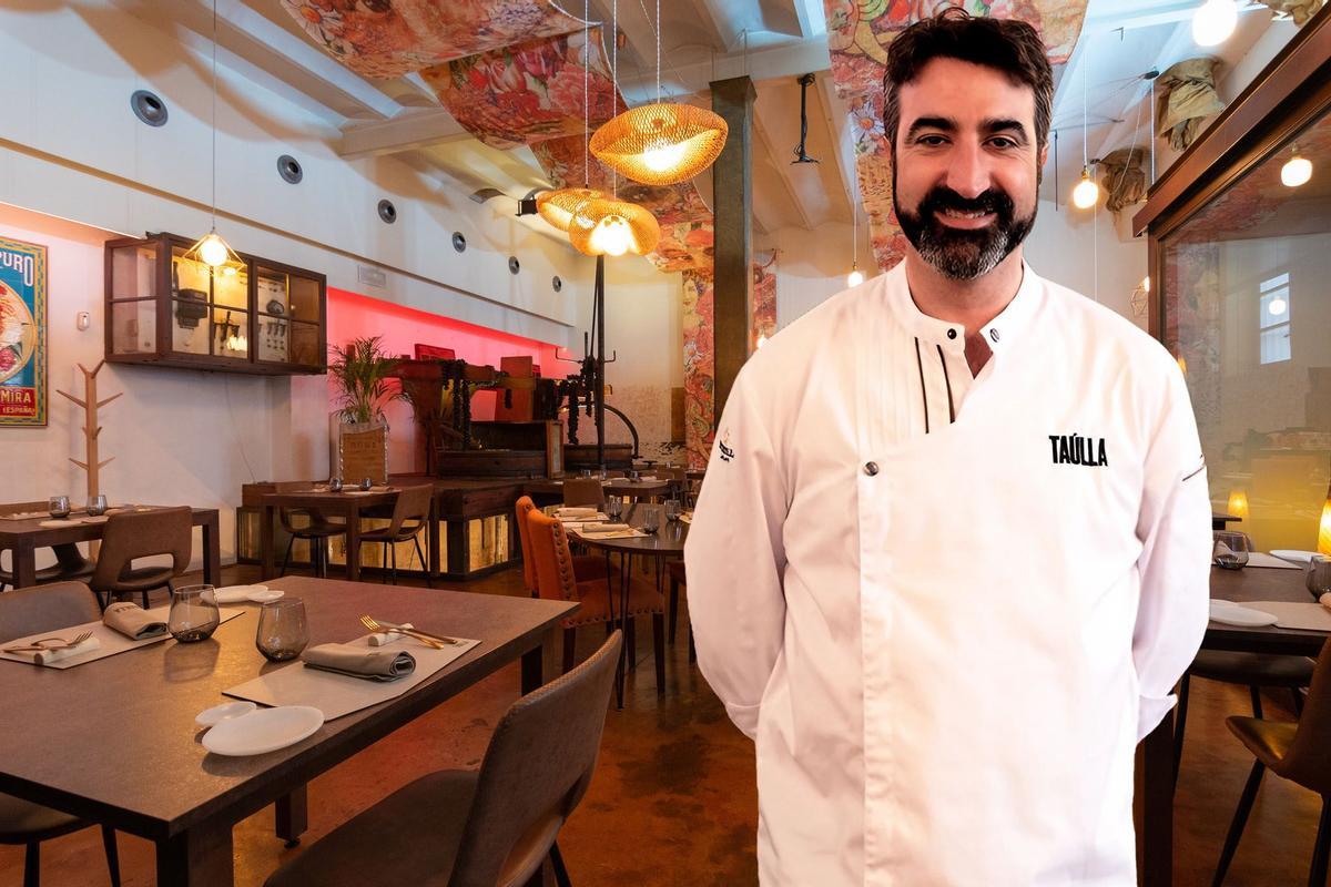 Mejores restaurantes de Murcia 2026: Michelin y Soles Repsol 3 Rodi Fernández, chef de Taúlla, en el interior de su restaurante de Espinardo