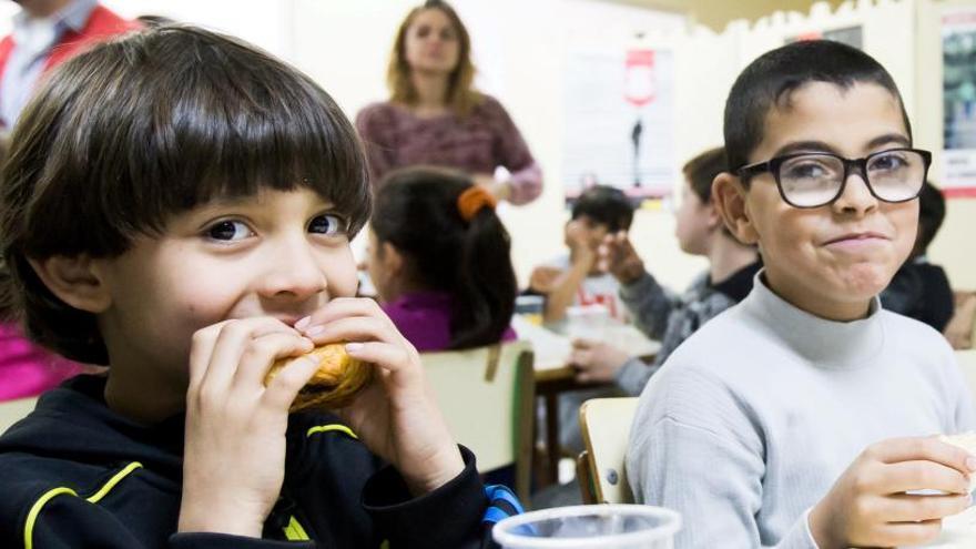 Niños beneficiados con la acción solidaria de la Obra Social la Caixa.