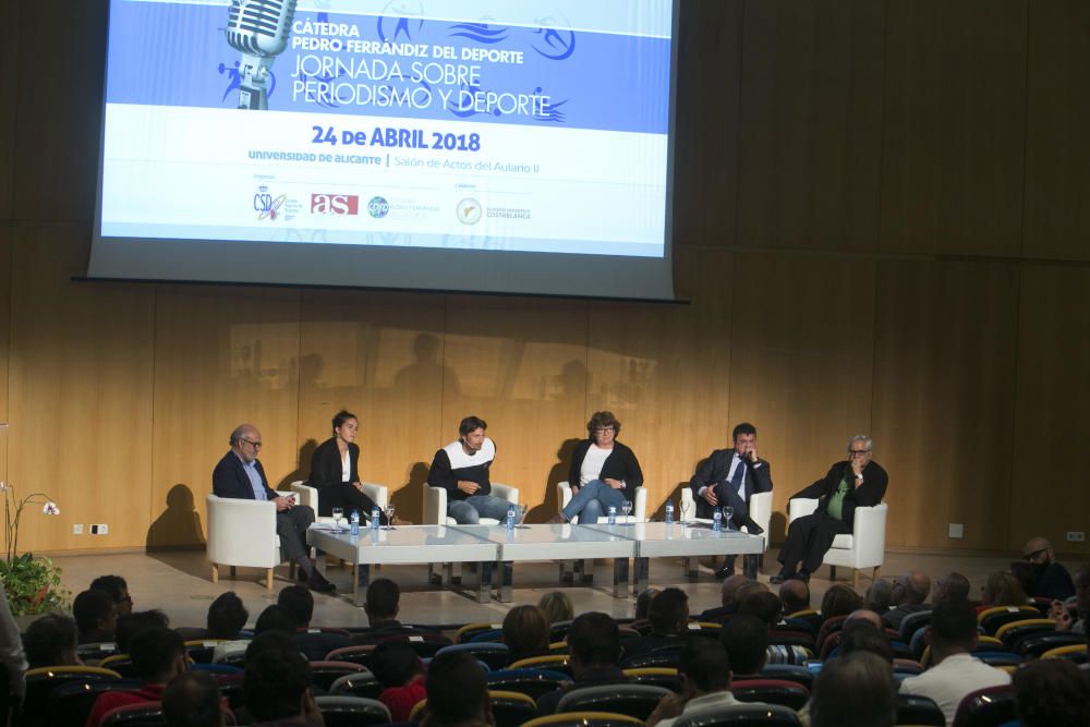 El seleccionador Julen Lopetegui en la Universidad de Alicante.