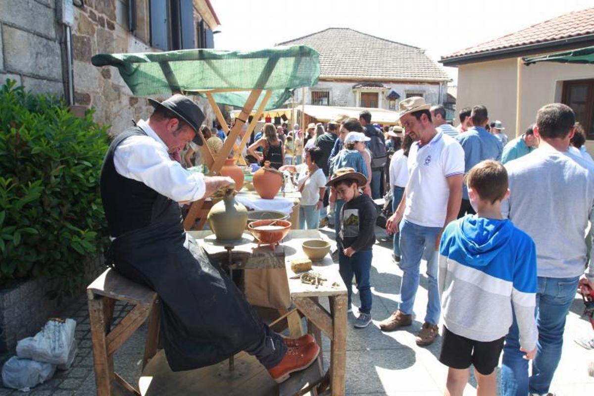 O baile tradicional galego, unha xoia nunha cita histórica |   // I. OSORIO