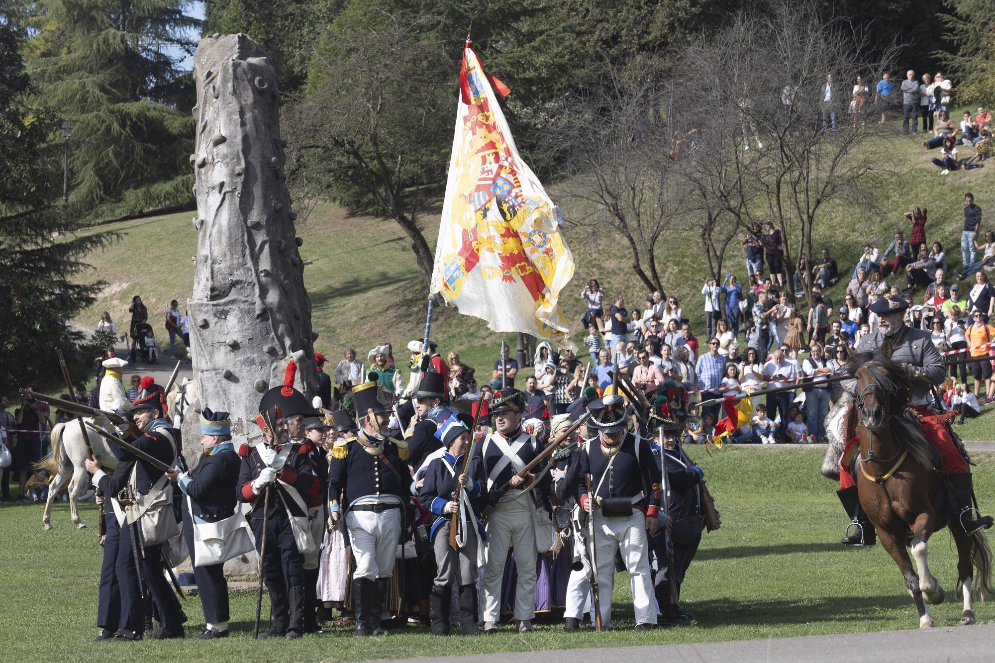 EN IMÁGENES: Así fue la recreación de la batalla del Desarme, en Oviedo