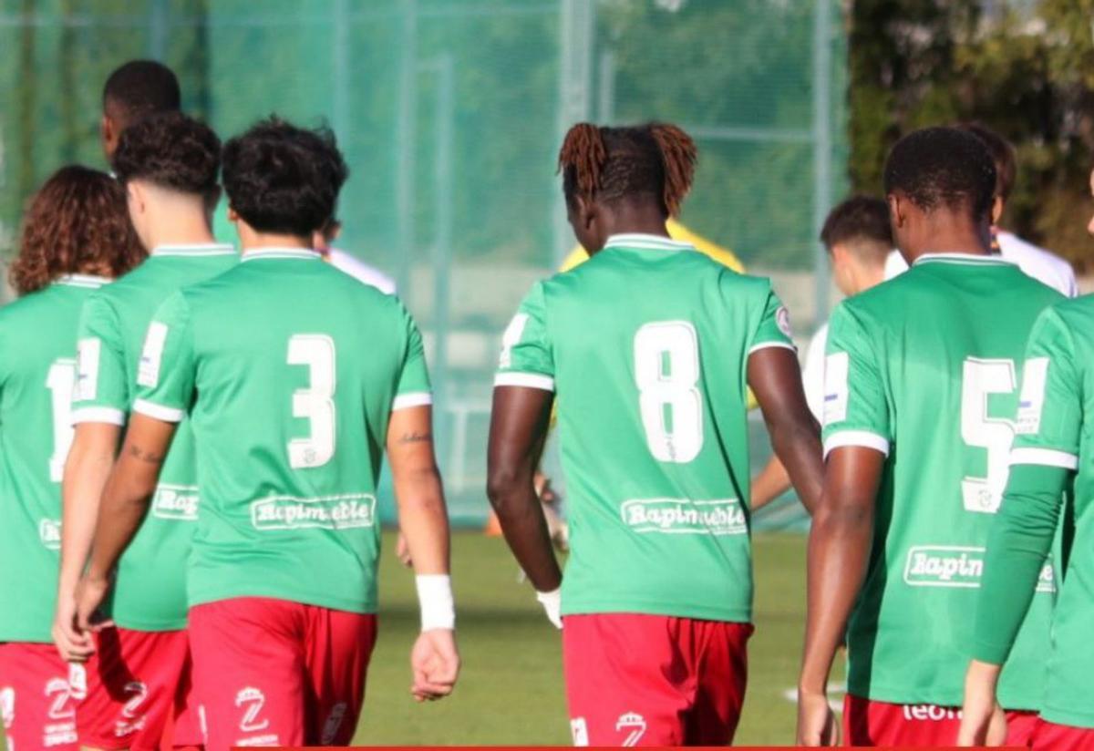 El filial rojblanco se retira tras la derrota.  | ZCF