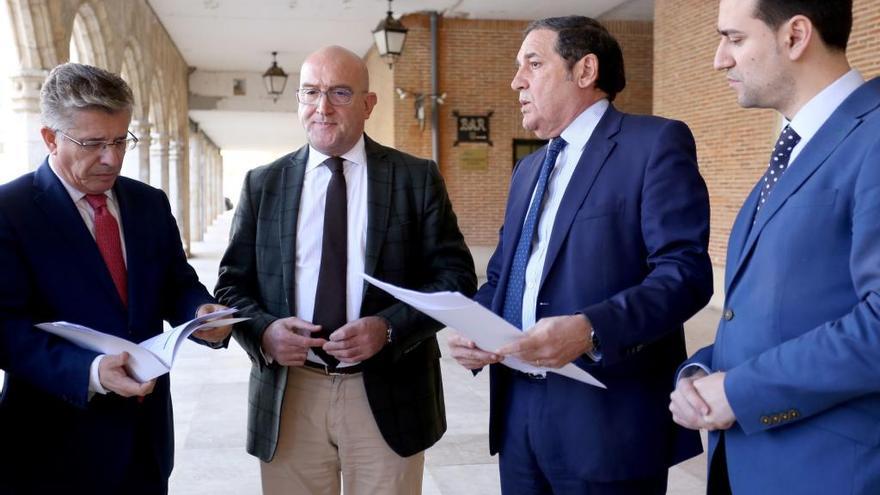 Sáez Aguado recibirá a las plataformas de la Sanidad Pública