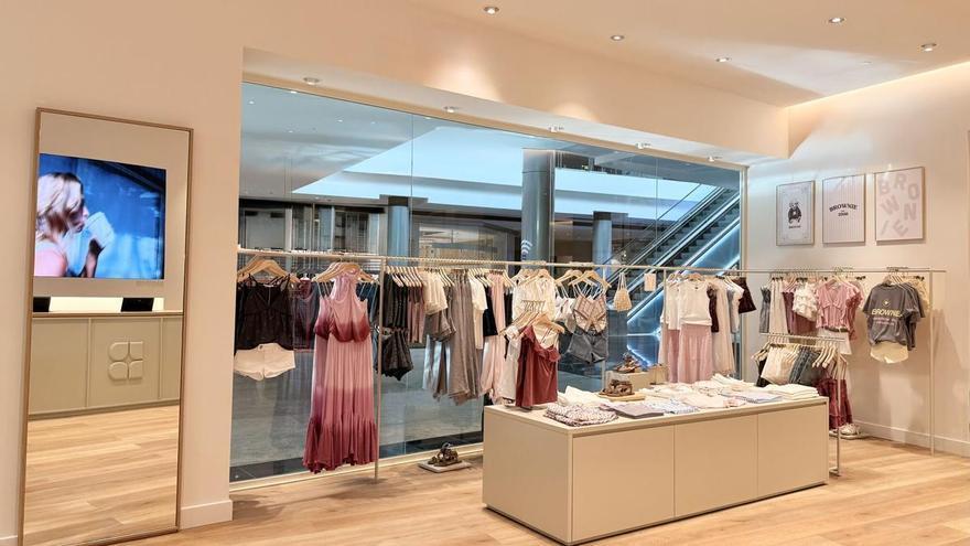 Marineda City abre nueva tienda dedicada al universo femenino