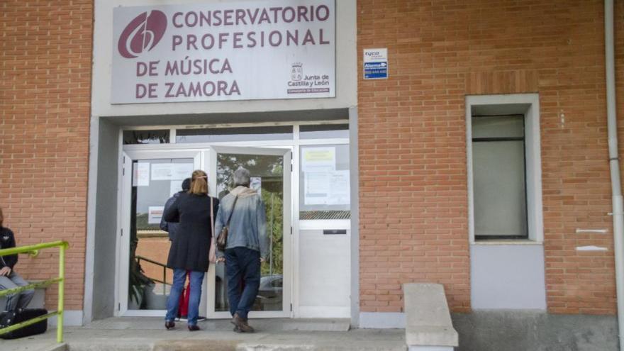 Acceso al conservatorio de Zamora.