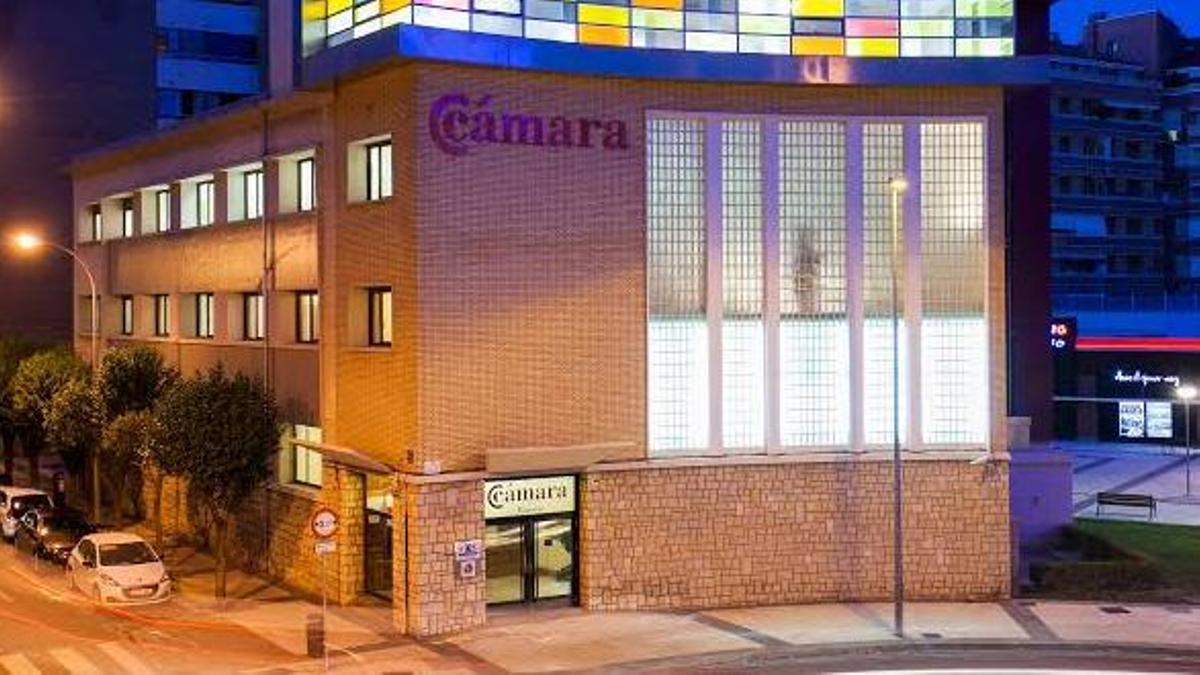 La sede de la Cámara de Comercio en la capital altoaragonesa.