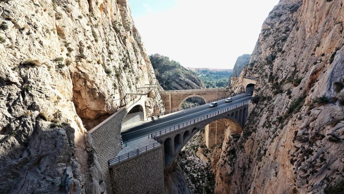 Viaductos del TRAM en la zona del Mascarat en Calp