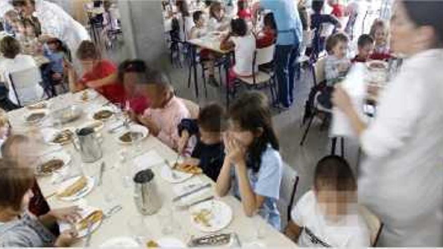 Imagen de archivo de un comedor escolar de un colegio de Castelló.