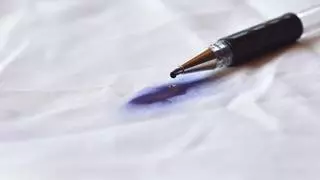 Cómo eliminar las temidas manchas de bolígrafo o rotuladores