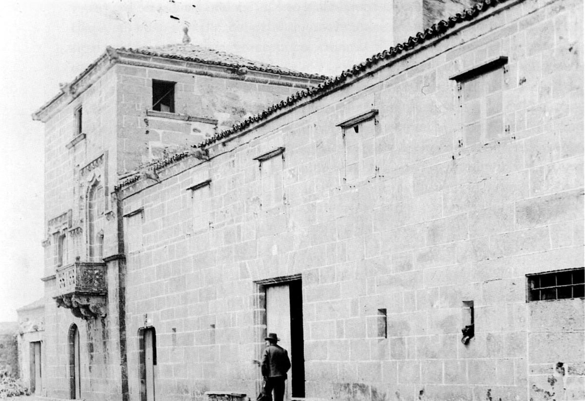 Primeira foto do pazo das Torres do Allo, de finais do século XIX