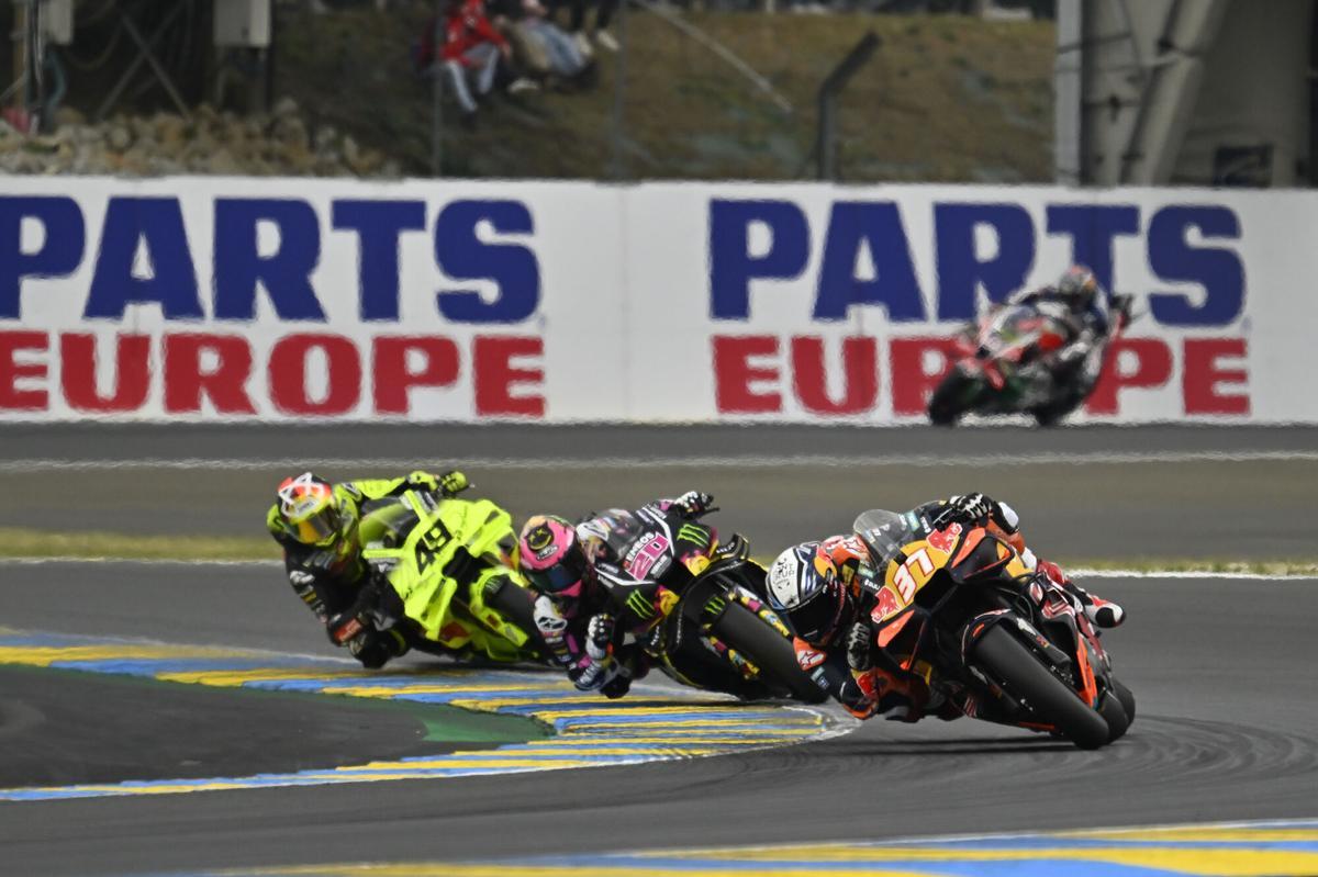 37 ACOSTA Pedro (spa), Red Bull KTM Factory Racing, KTM RC16, action during the 2025 MotoGP Michelin Grand Prix de France from May 8 to 10th 2026 at the Circuit Bugatti in Le Mans, France - Photo Studio Milagro / DPPI AFP7 10/05/2026 ONLY FOR USE IN SPAIN