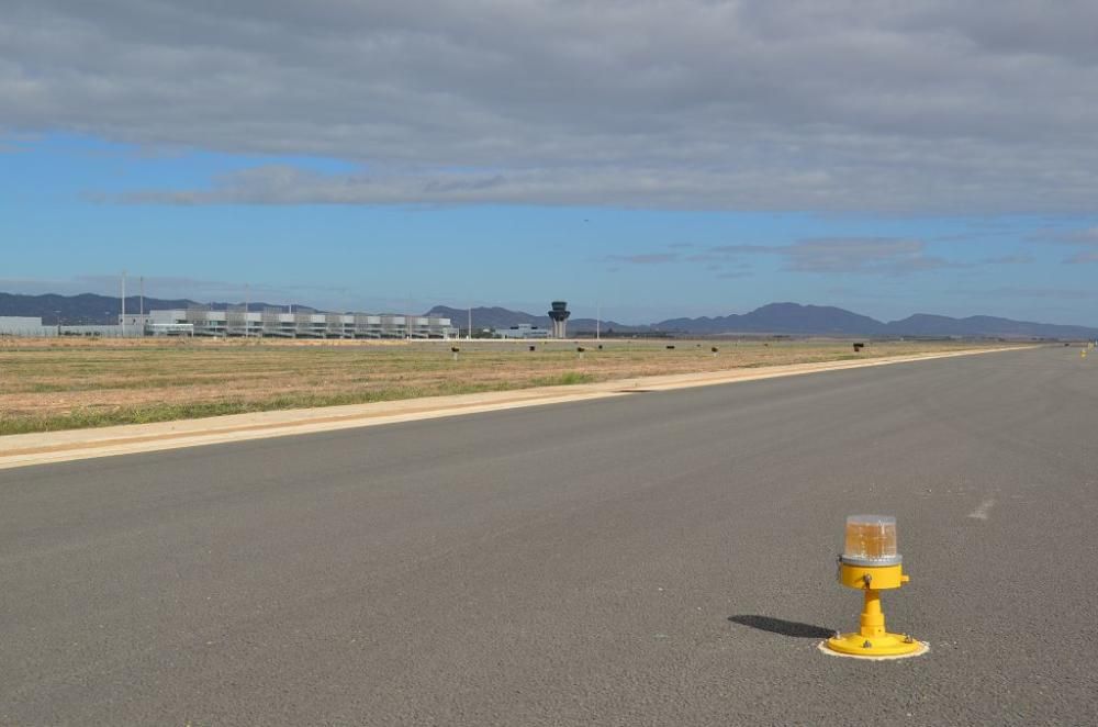 Ruta en imágenes por el aeropuerto de Corvera