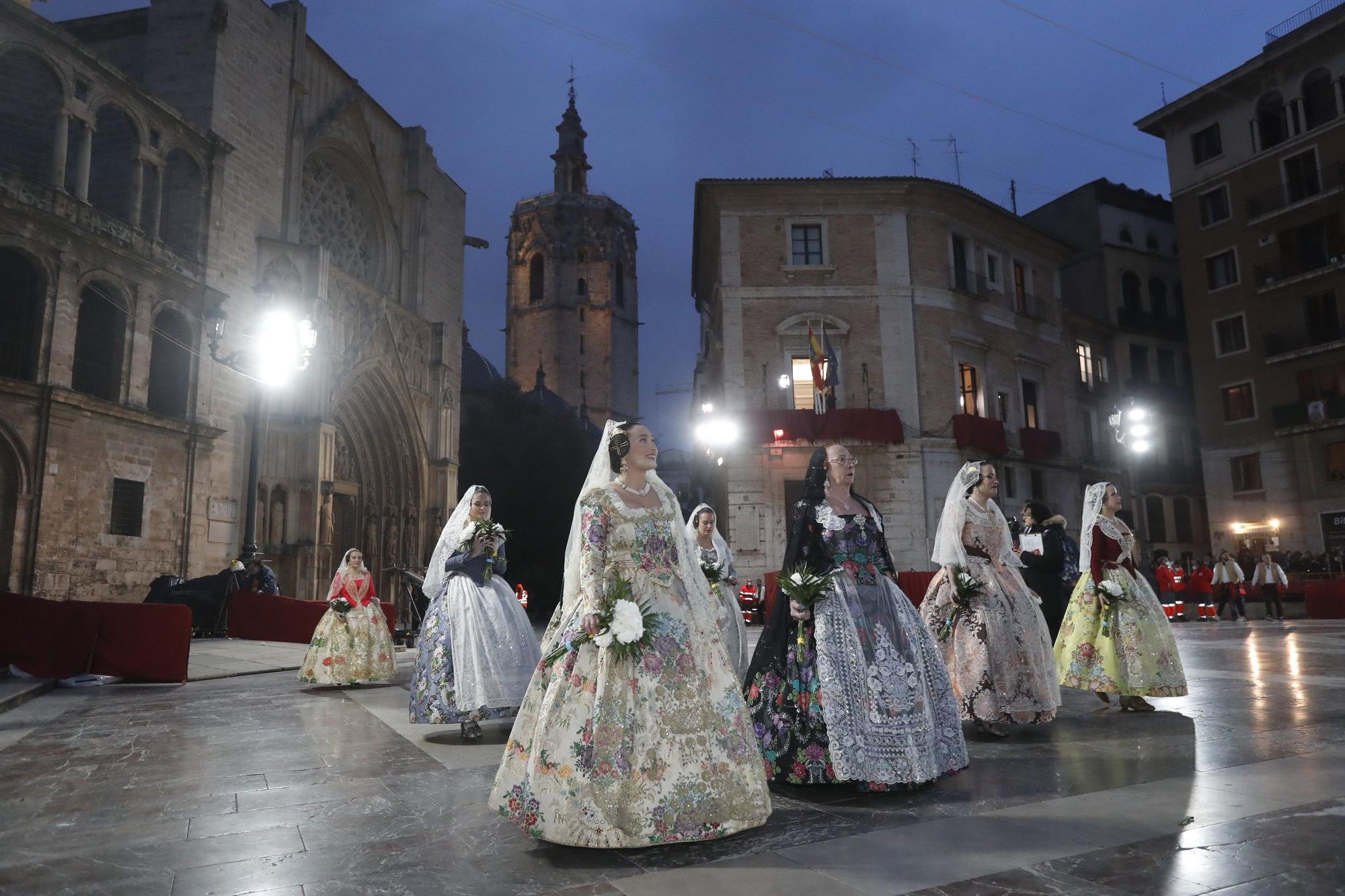 Búscate en el segundo día de ofrenda por la calle de la Paz (entre las 19:00 a las 20:00 horas)