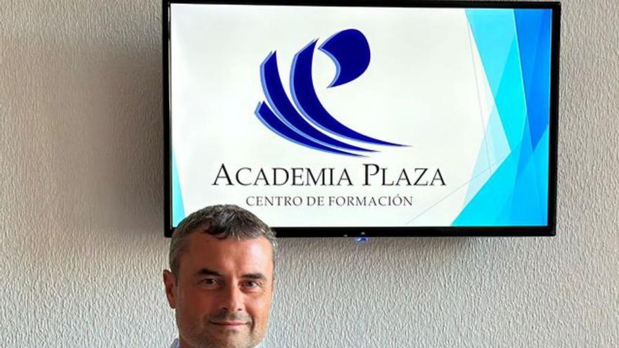 Academia Plaza, empresa familiar desde 1976