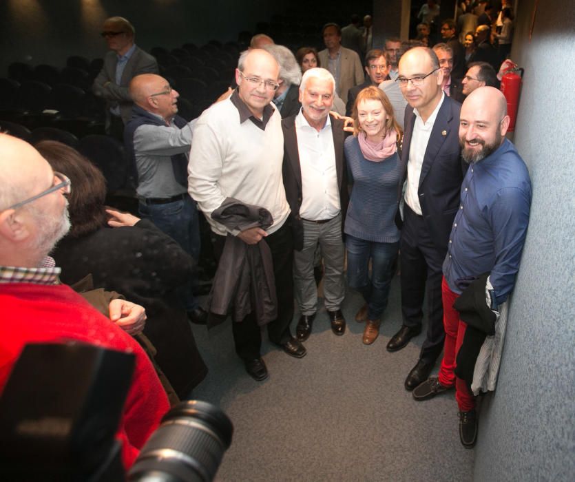 El candidato único defiende implantar Medicina por la demanda de alumnos y los investigadores