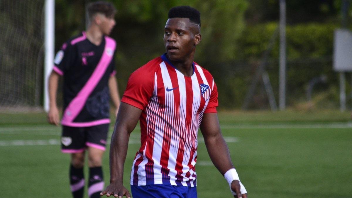 El atacante hispanocamerunés del Atlético de Madrid Cedric Teguía, nuevo jugador del Intercity.