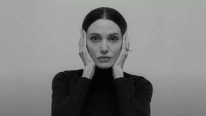 Angelia Jolie como Maria Callas en el filme de Pablo Larraín.