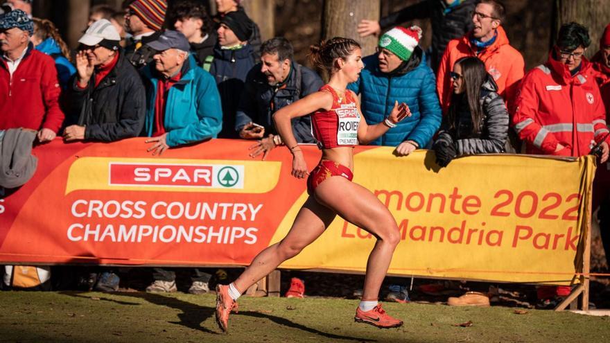 La atleta formenterense durante la competición europea de campo a través disputada este domingo en Piamonte, Turín. | RFEA