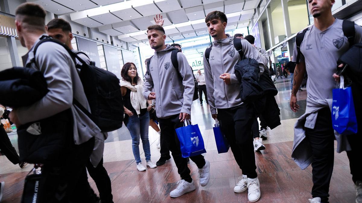 Salida del Málaga CF hacia León