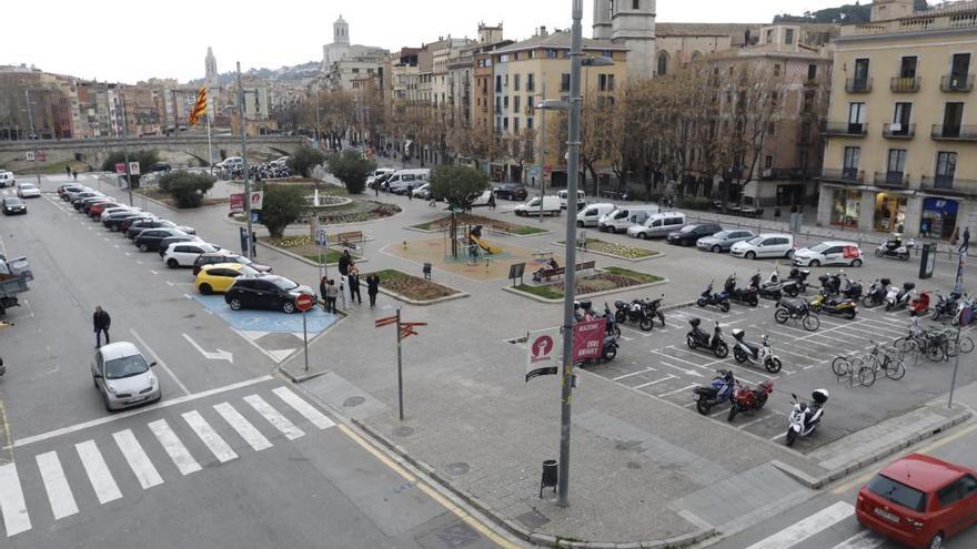 La plaça Catalunya, en una fotografia d&#039;arxiu