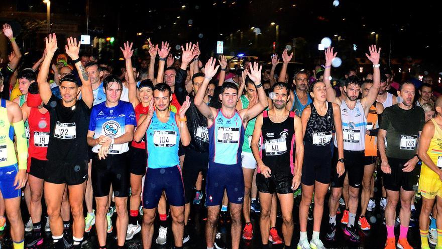 Una carrera heroica contra la lluvia y el viento en Bueu