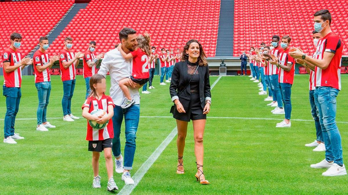 Aduriz se despide sobre el césped de San Mamés al son de sus mejores goles