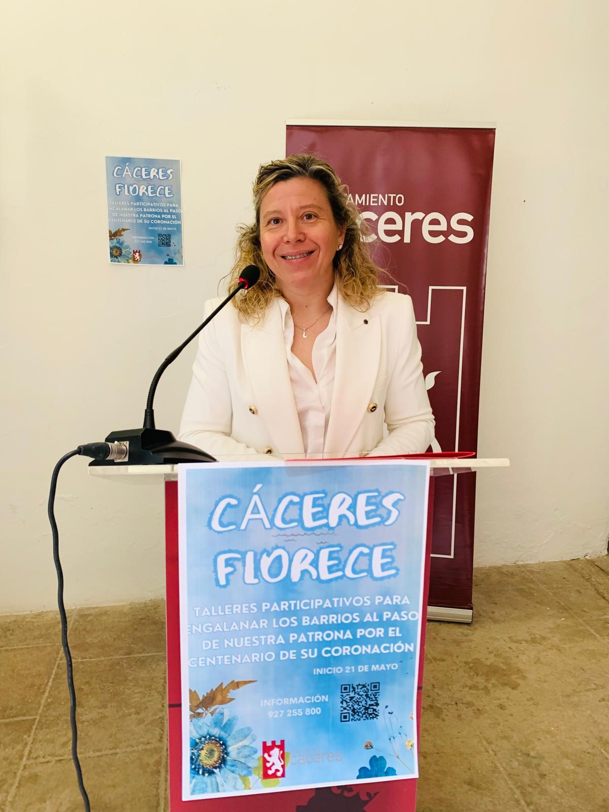 Jacobi Ceballos presenta 'Cáceres florece'.