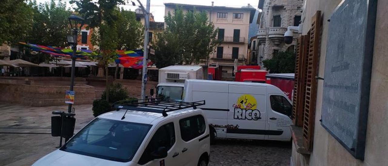 El transporte avisa de que no repartirá en el centro de Sóller a partir del lunes | J.MORA