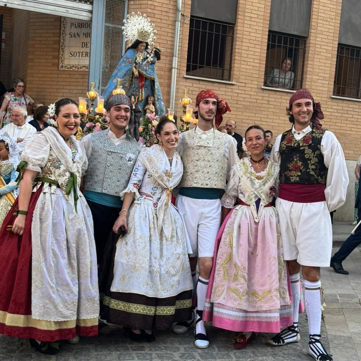 La falla Alcácer-Yátova, con la Virgen de San Miguel de Soternes