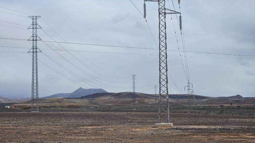 Red Eléctrica retirará 344 torretas que atraviesan Fuerteventura