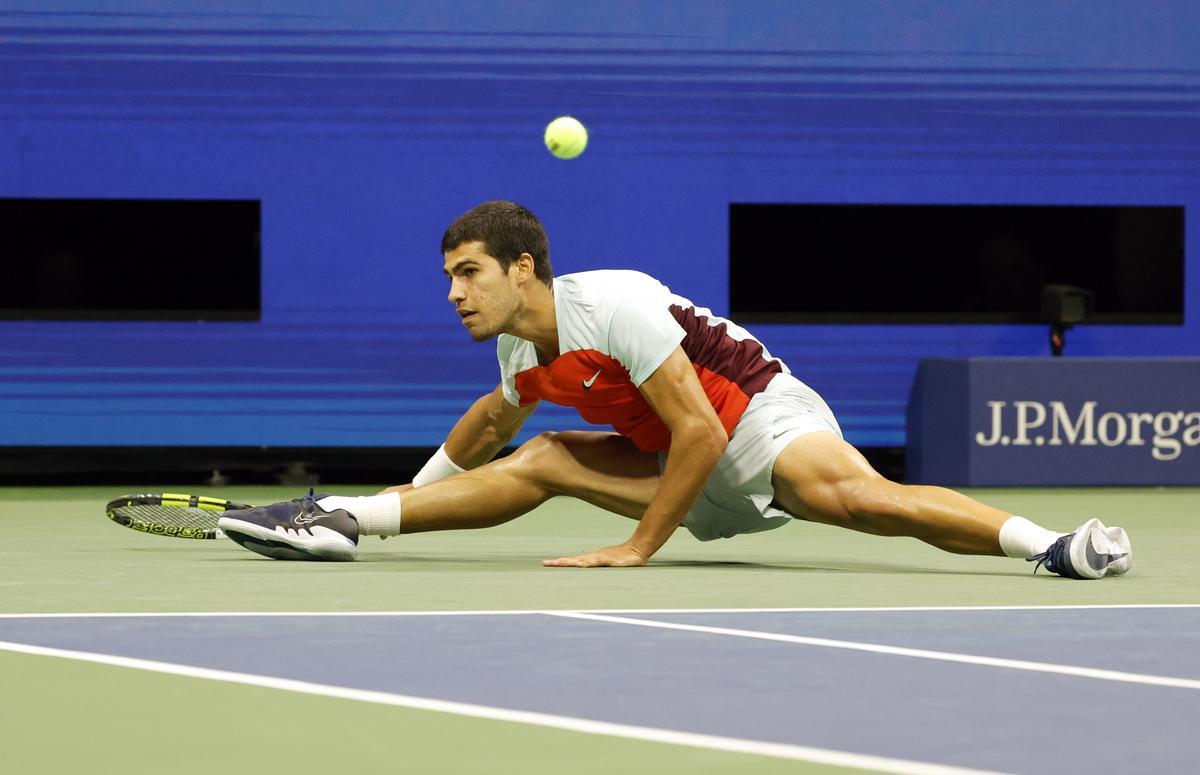 Alcaraz, durante el partido contra Jannik. 