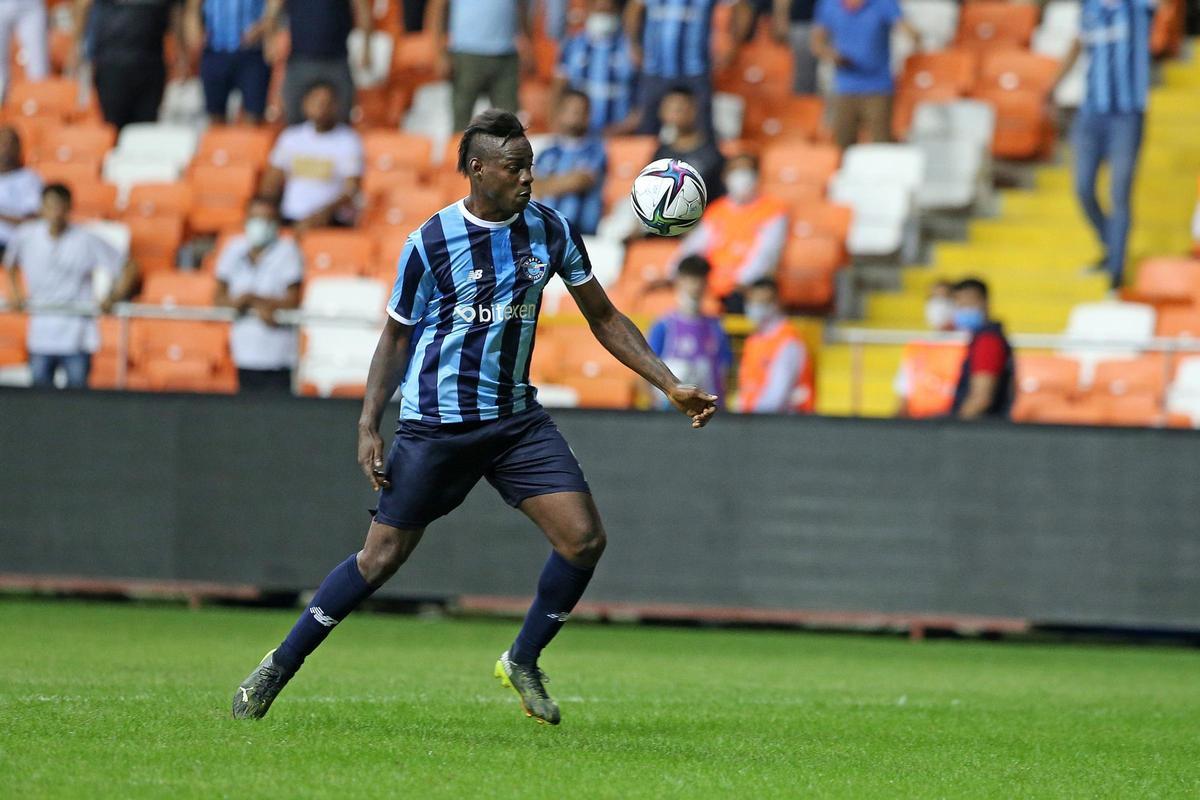 Mario Balotelli con el Adana Demirspor