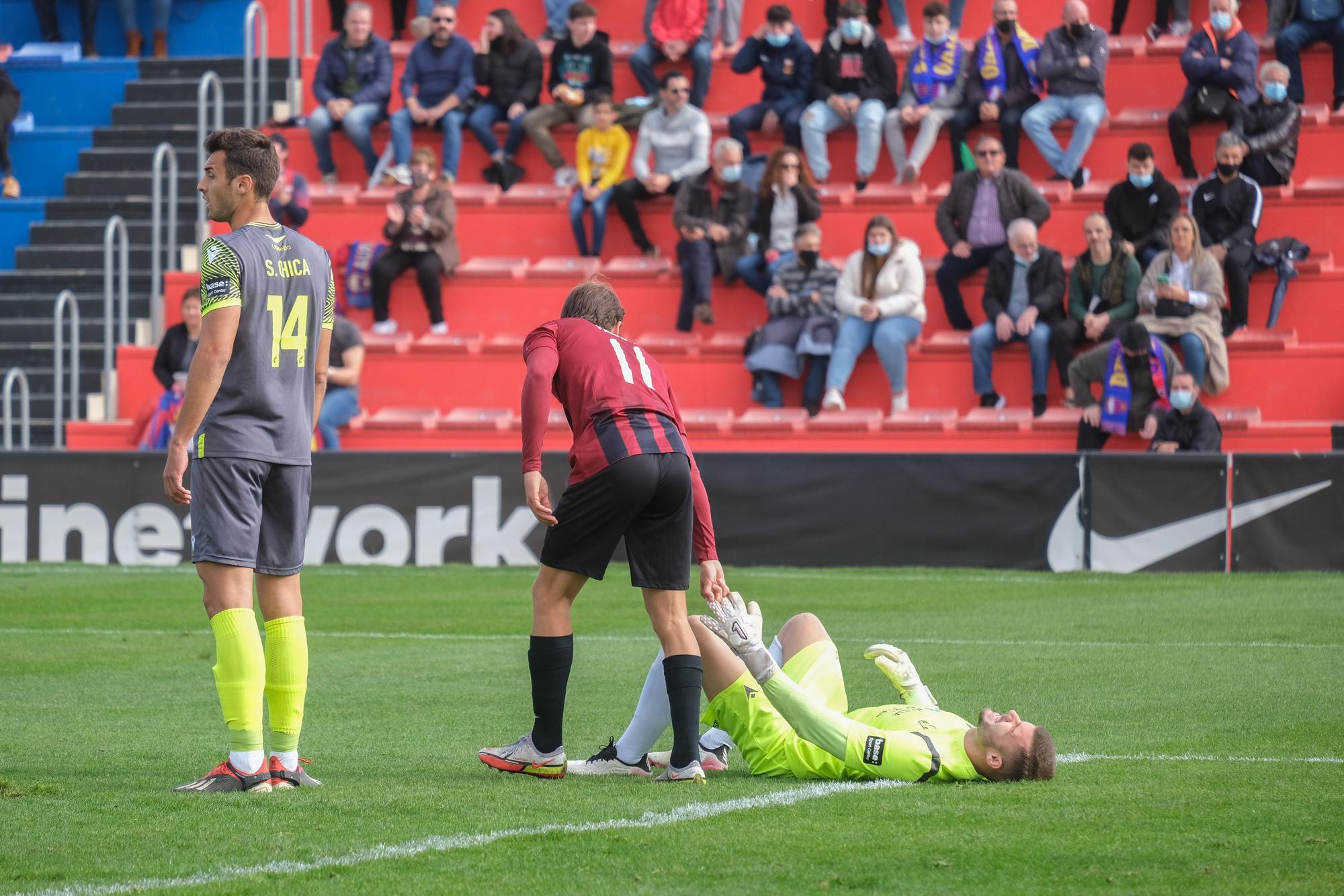 El Eldense gana gracias a la insistencia de Pablo (2-1)