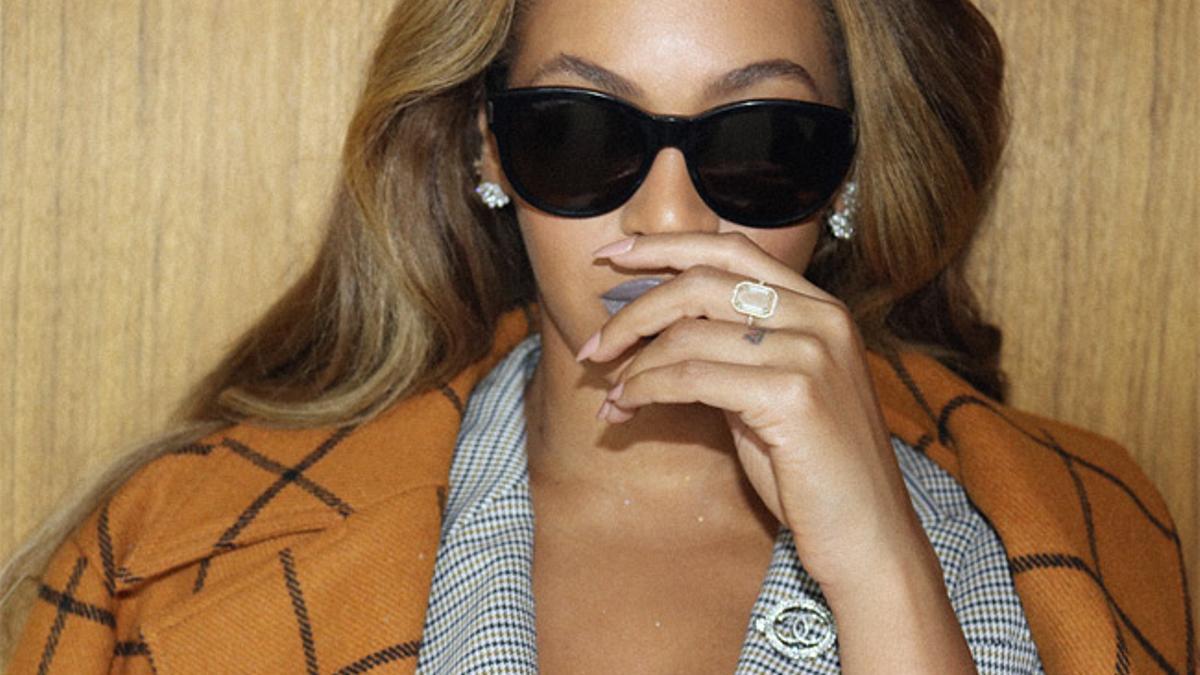 Beyoncé, con joyas de Chanel