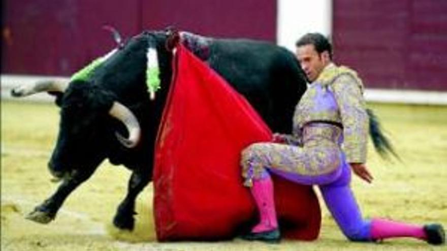 La plaza de toros no consigue una empresa que estabilice su gestión