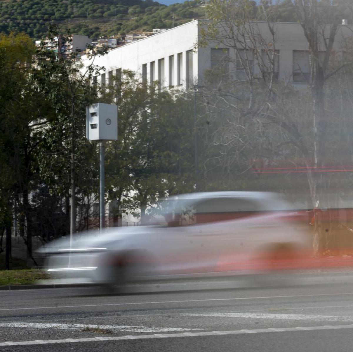 Un radar de velocitat.  | JORDI COTRINA