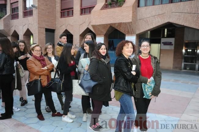 Javier Castillo firma su nueva novela, 'El día que se perdió el amor', en la Casa del Libro de Murcia