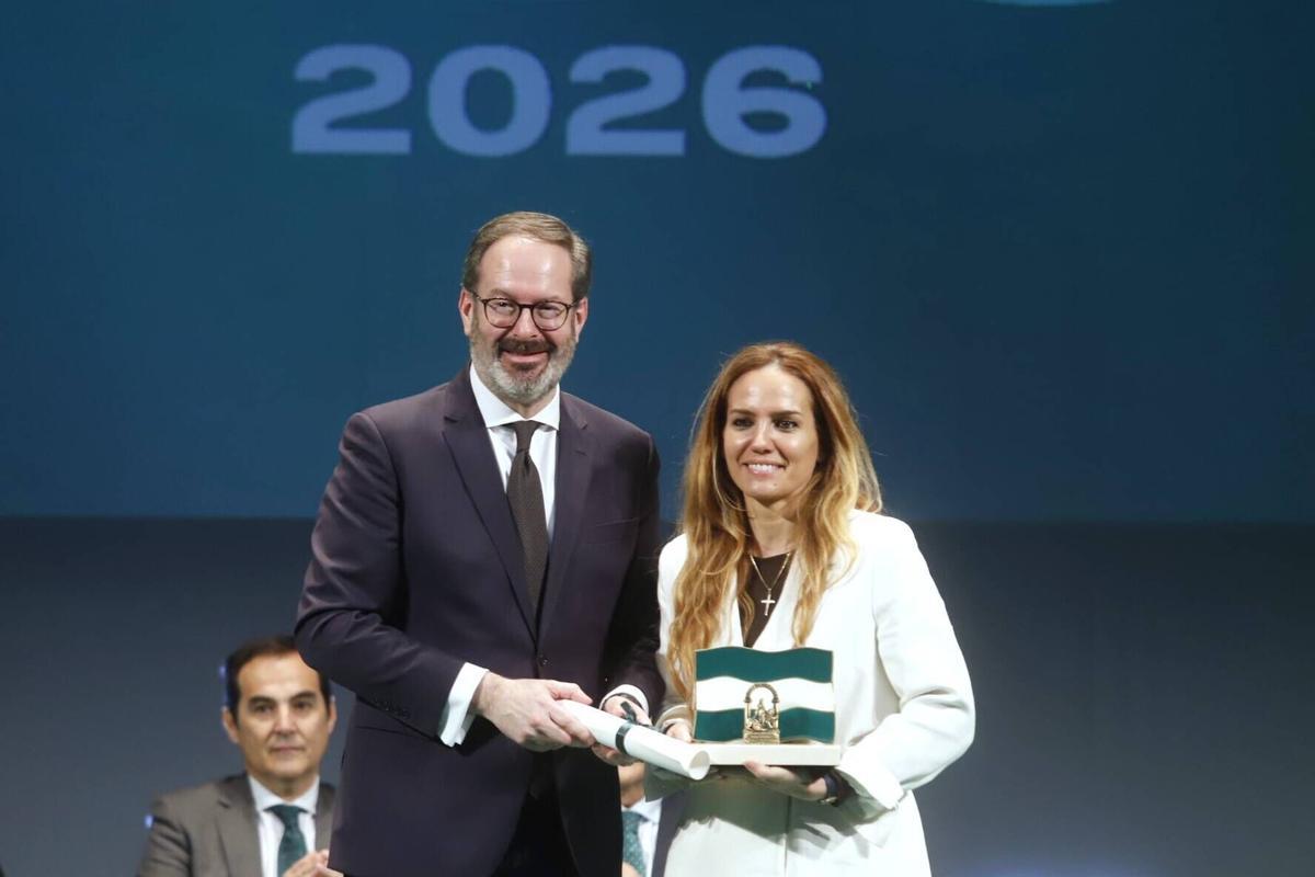El acto de entrega de las Banderas de Andalucía 2026 de Córdoba, en imágenes