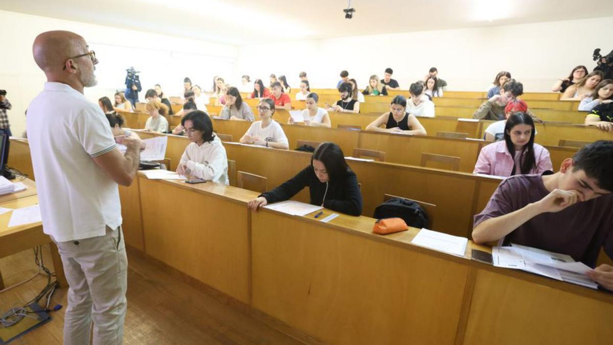 Alumnos, en la selectividad, del pasado año. | Xoán Álvarez