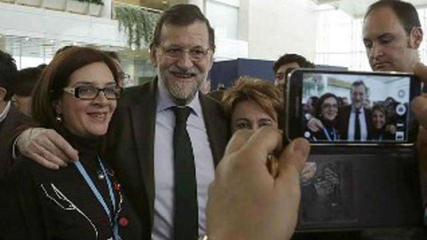 Rajoy critica que Podemos defienda el cambio de un sistema