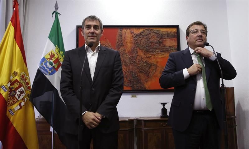 Reunión entre Fernando Clavijo y Guillermo Fernández Vara