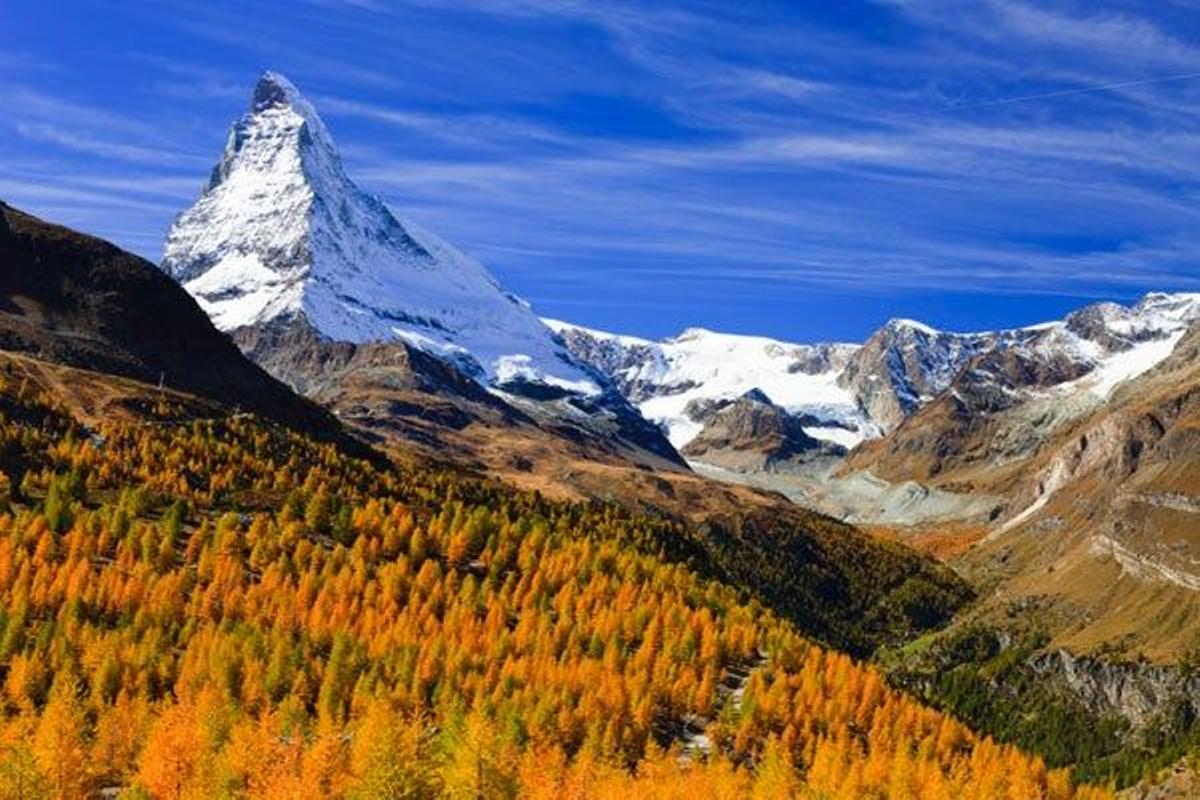 Zermatt, en Suiza, a los pies del Matterhorn, es un lugar en el que está prohibido la circulación de coches.